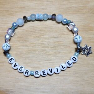 The Bolter- Taylor Swift Friendship Bracelet, Size 8"